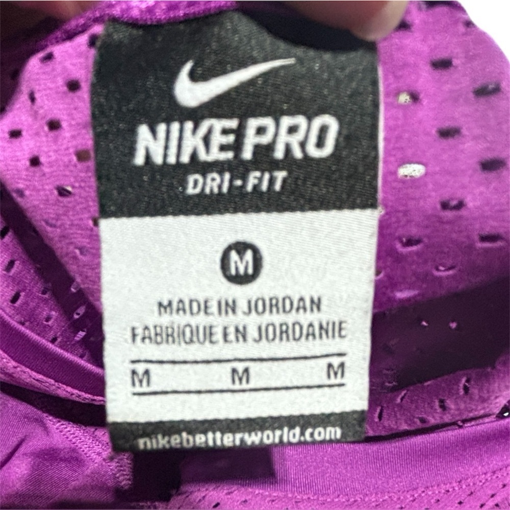 Nike Hyper Cool Size M Training Purple Mesh Back Women’s Athletic Shirt running - Picture 7 of 7